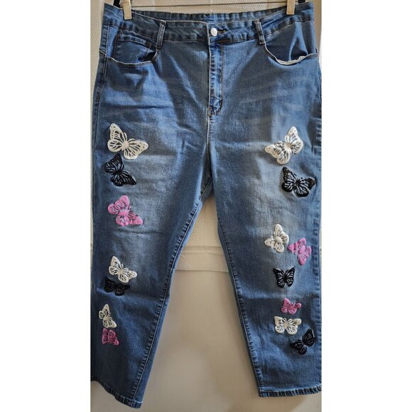 TEMU MEDIUM STONEWASH COLORFUL-BUTTERFLY-EMBROIDERED SKINNY STRETCH JEANS - Picture 1 of 5